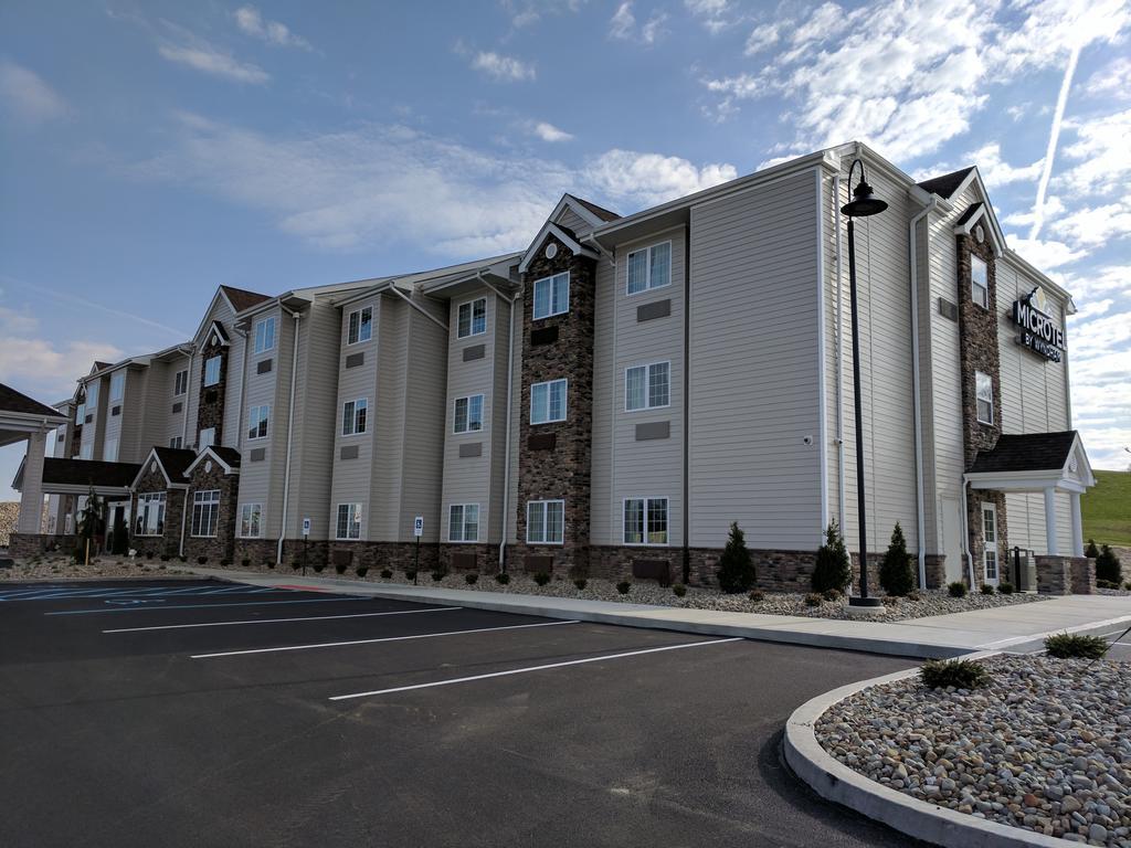 Microtel Inn & Suites By Wyndham Кларион Экстерьер фото