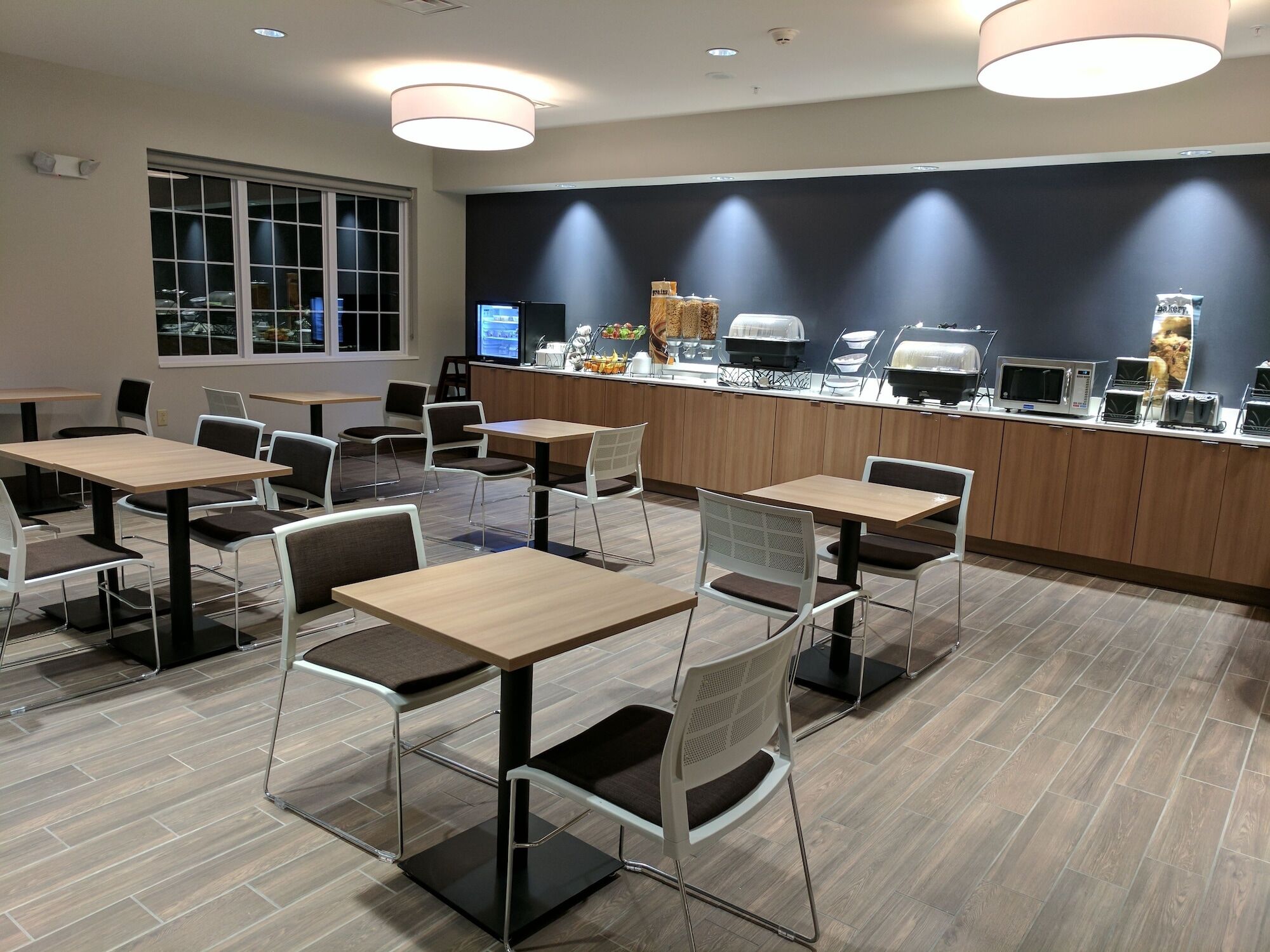 Microtel Inn & Suites By Wyndham Кларион Экстерьер фото